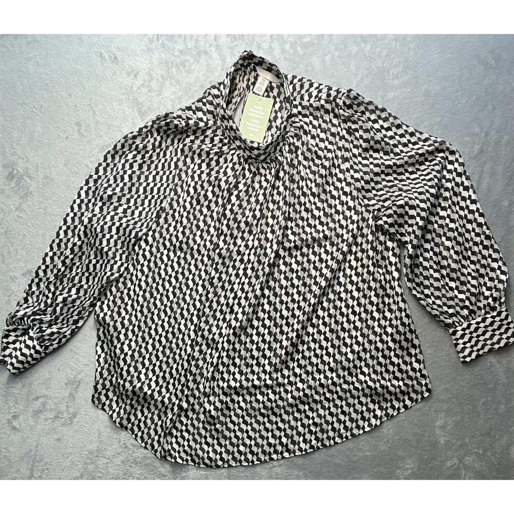 NWT: H&M Women’s 3XL Geometric High Neck Balloon Sleeve Blouse BLACK & WHITE